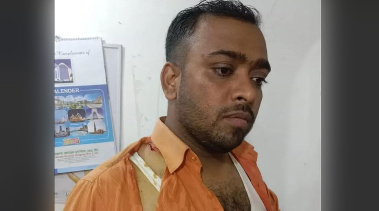 নোয়াখালীতে এনসিপি প্রার্থীর প্রধান এজেন্টকে কুপিয়ে জখম