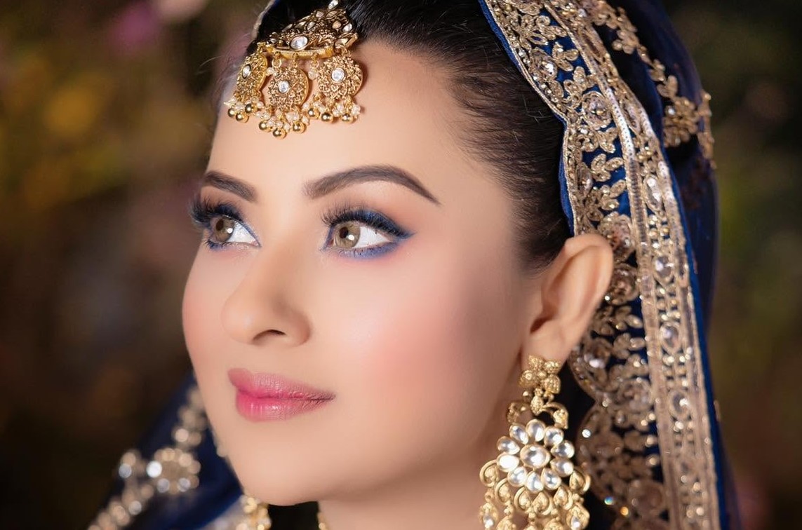 বিয়ের সাজে শবনম বুবলী