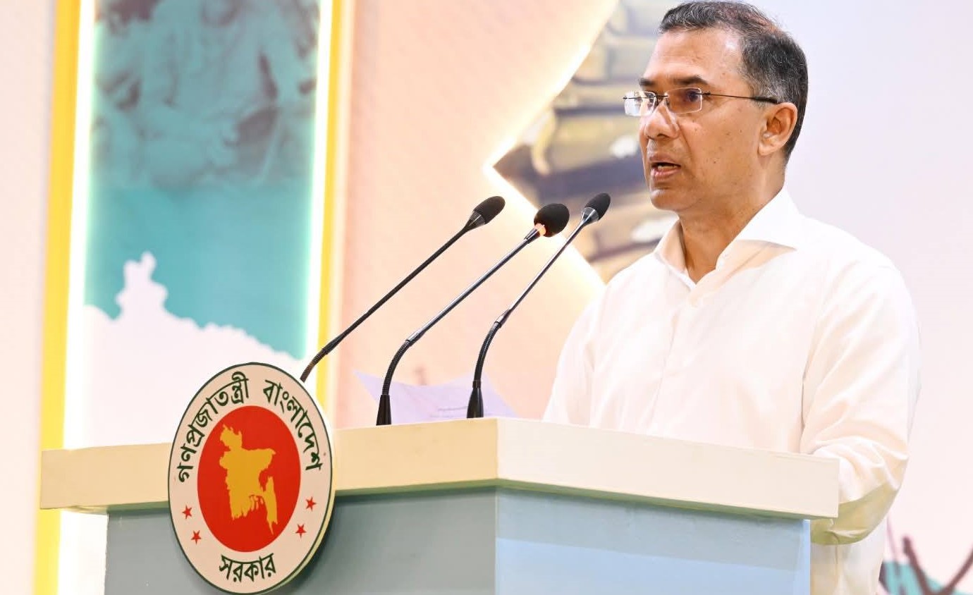 প্রতিশোধ নয়, দেশকে সামনের দিকে এগিয়ে নিয়ে যাও