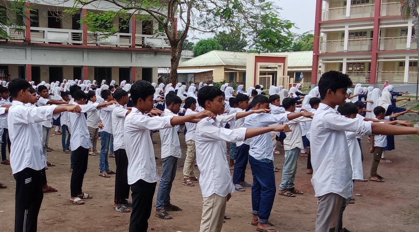 শিক্ষাপ্রতিষ্ঠানে শুরু হলো অনলাইন ক্লাস