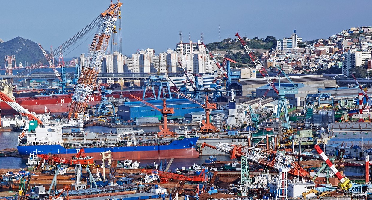 রপ্তানি বাড়লেও তা গতবছরের চেয়ে কম