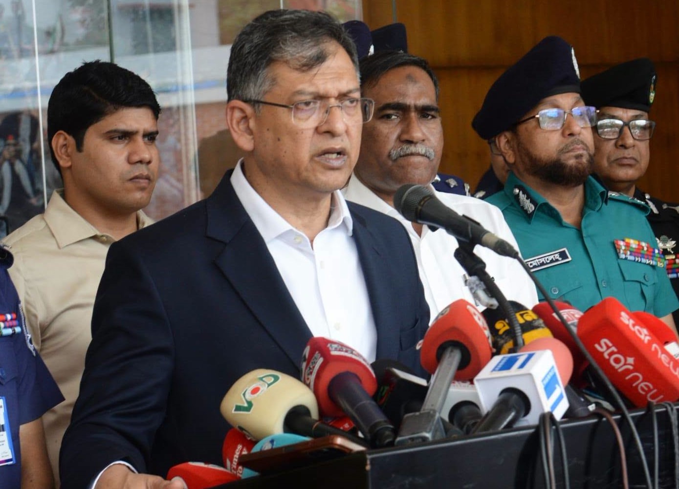 ২ লাখ টাকা পুরস্কার ঘোষণা স্বরাষ্ট্রমন্ত্রীর