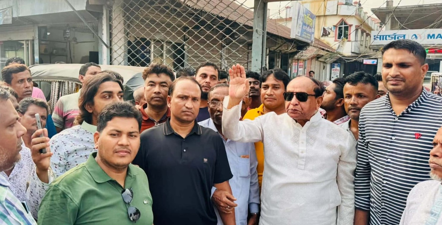 বাঞ্ছারামপুরে চেয়ারম্যান প্রার্থী নিজামউদ্দিনকে নিয়ে আলোচনা