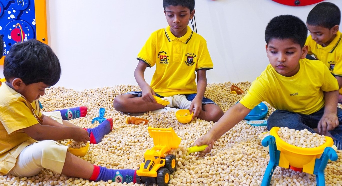 ঋতু পরিবর্তনে শিশুর যত্ন নেবেন যেভাবে