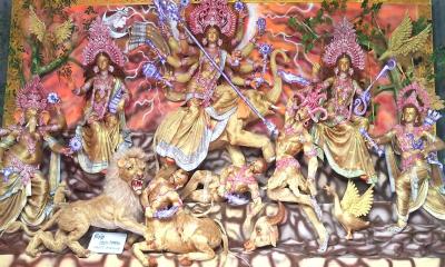 সাতক্ষীরায় সোনালি আঁশের প্রতিমা, মুগ্ধ সবাই