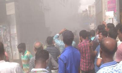 আশুলিয়ায় পোশাক কারখানায় আগুন