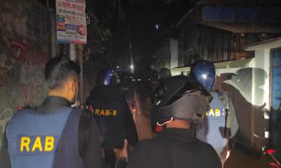 মাদারীপুরে দুই গ্রুপের সংঘর্ষ-ভাংচুর, আহত ৪