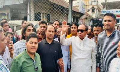 বাঞ্ছারামপুরে চেয়ারম্যান প্রার্থী নিজামউদ্দিনকে নিয়ে আলোচনা